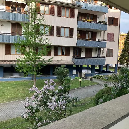Cimarhosa 2 Apartment